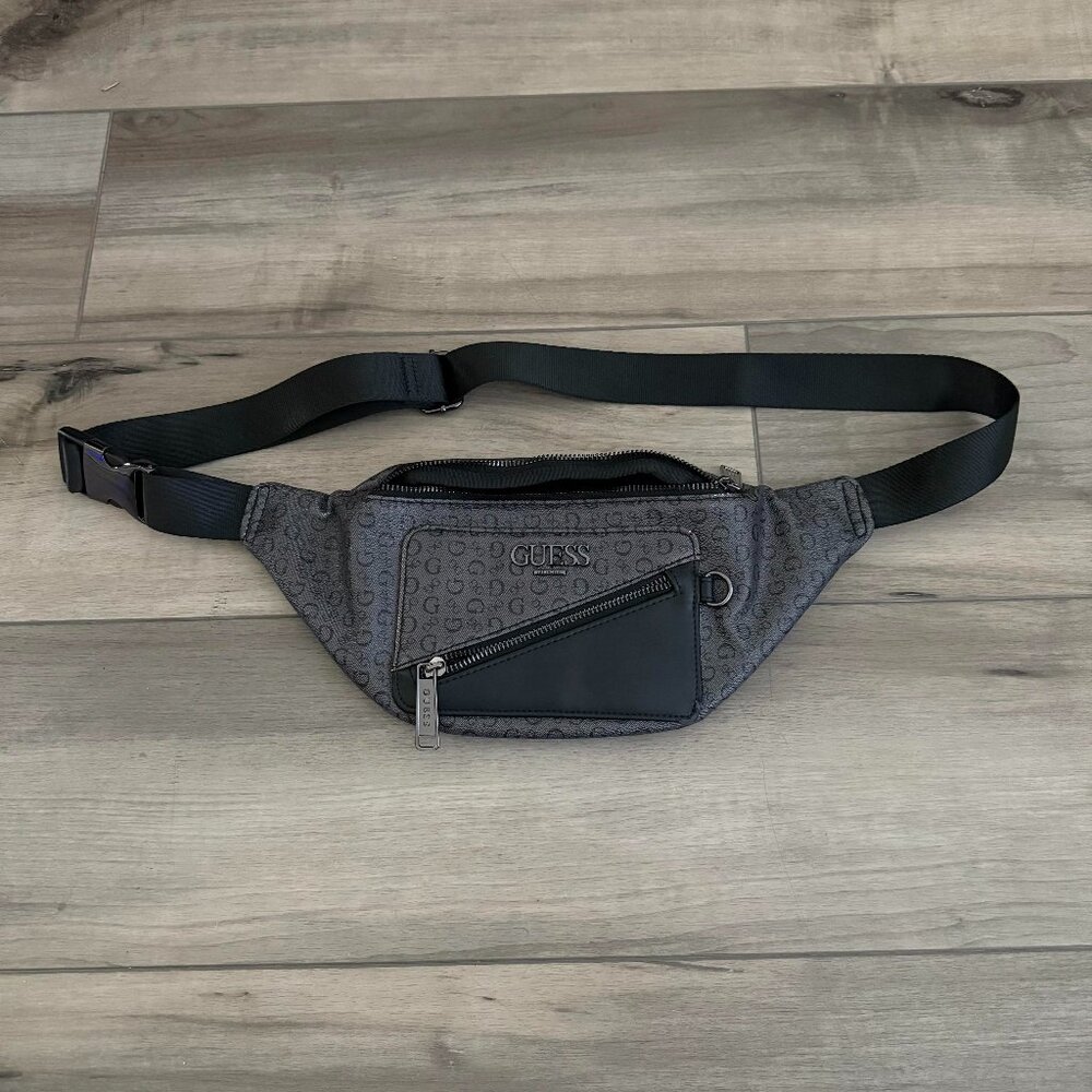 Guess Fanny Pack